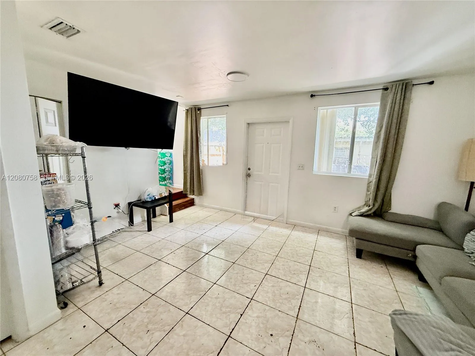 En Renta 759 NW 70th Street 2, Miami, FL 33150, Miami, FL 33150