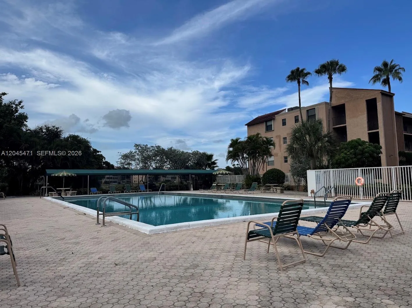 Foto de propiedad en 7591 NW 1st Street 403, Margate, FL 33063 Margate con MLS# 