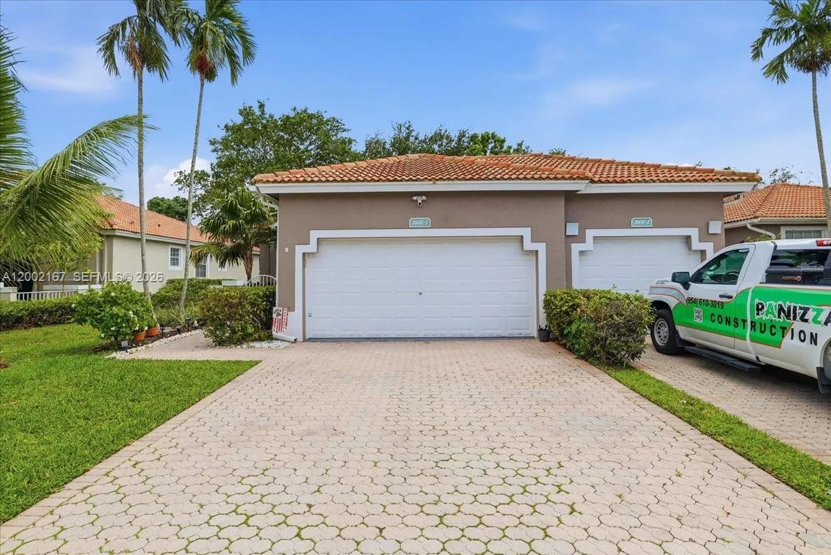 Vendido 7600 S Aragon Boulevard 1, Sunrise, FL 33322, Sunrise, FL 33322