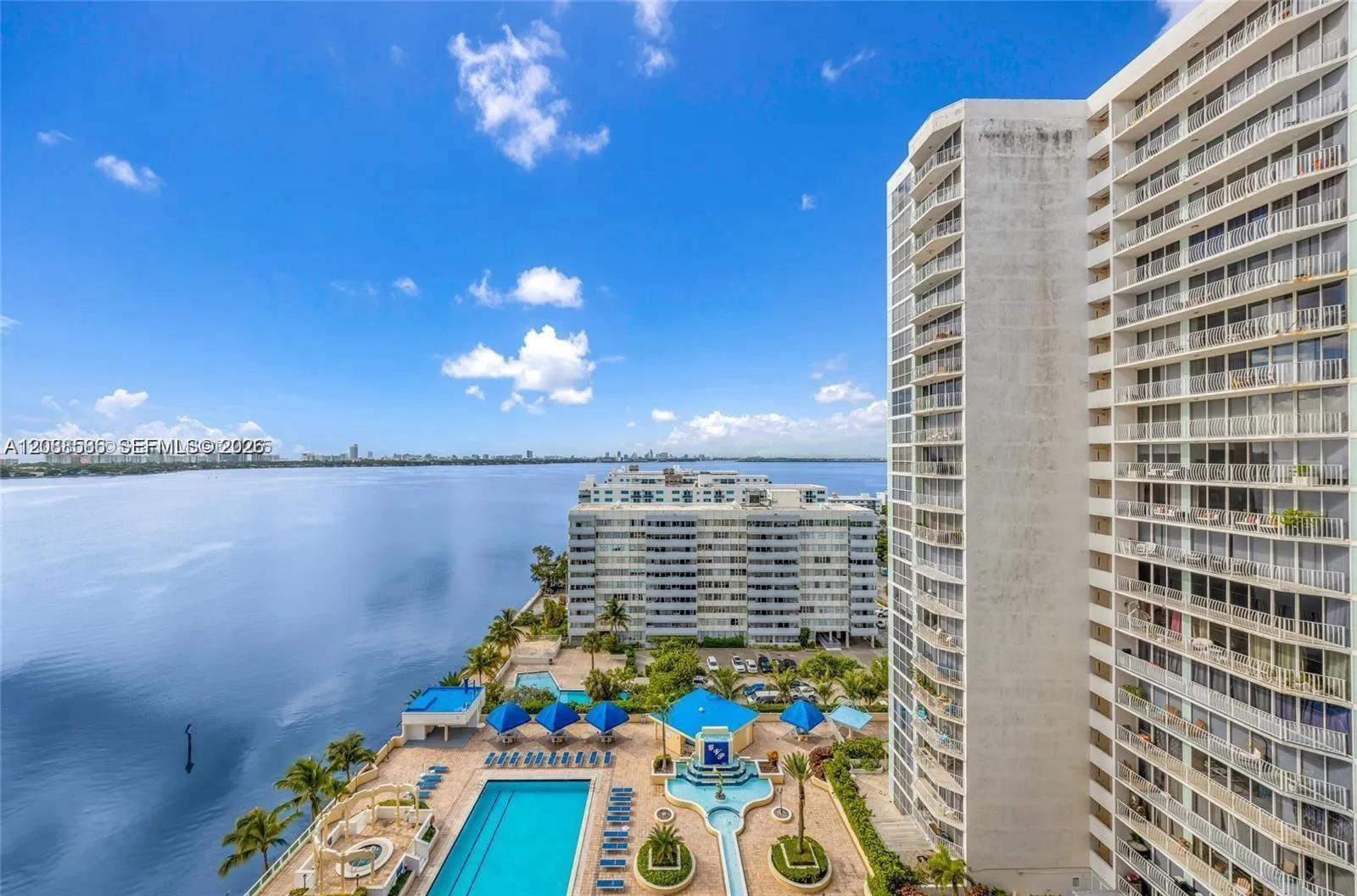 En Venta 7601 E Treasure Drive 1722, North Bay Village, FL 33141, North Bay Village, FL 33141
