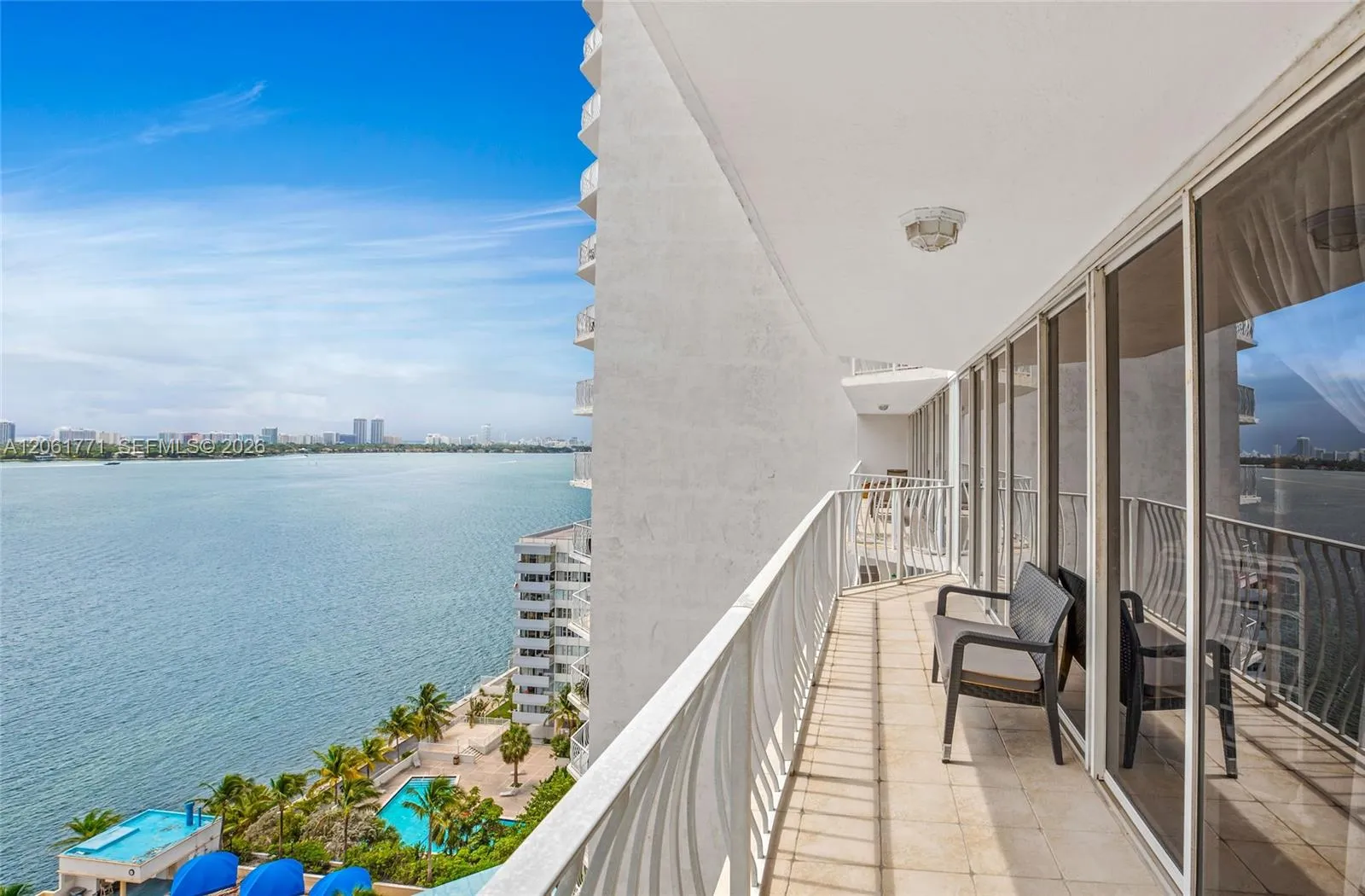 Foto de propiedad en 7601 E Treasure Drive 1809, North Bay Village, FL 33141 North Bay Village con MLS# 