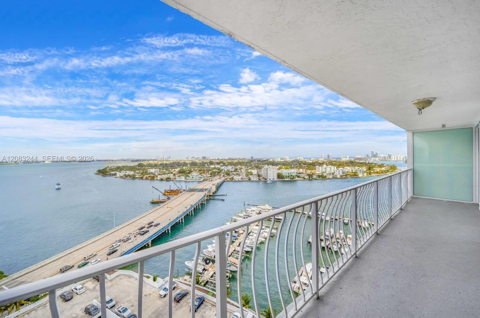 Foto de propiedad en 7601 E Treasure Drive 2016, North Bay Village, FL 33141 North Bay Village con MLS# 
