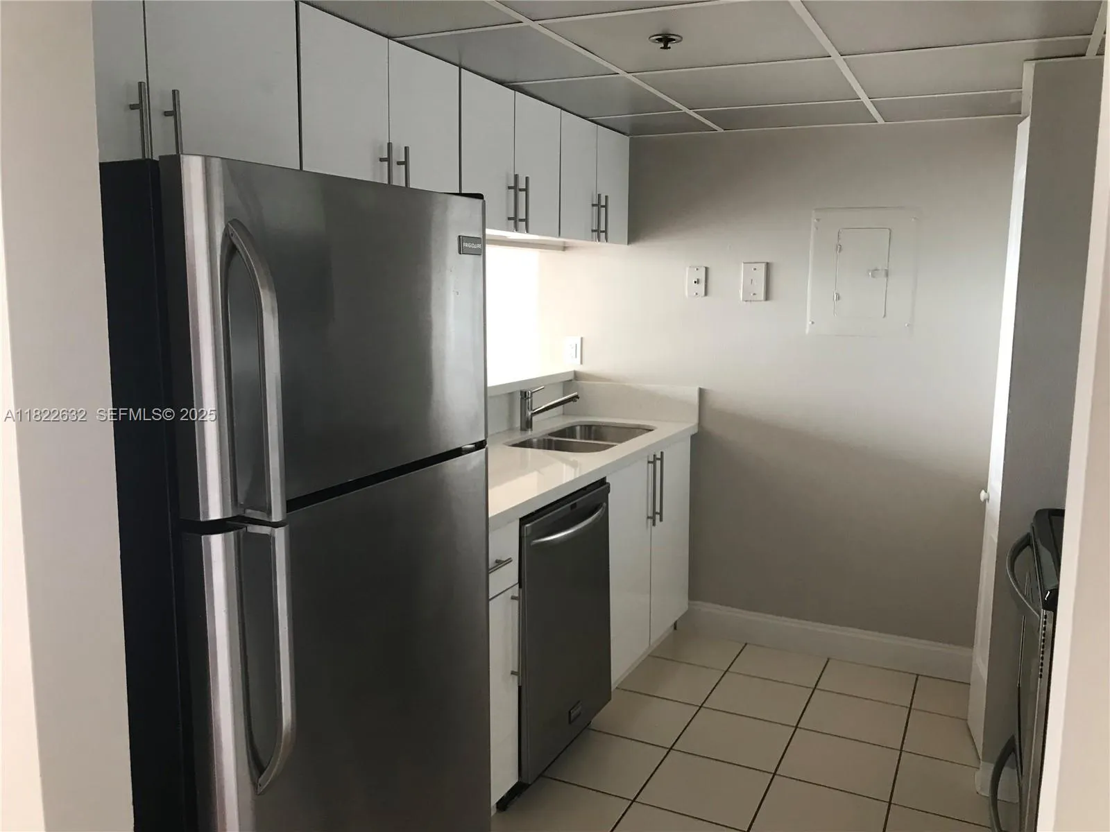 Foto de propiedad en 7601 E Treasure Drive 2114, North Bay Village, FL 33141 North Bay Village con MLS# 