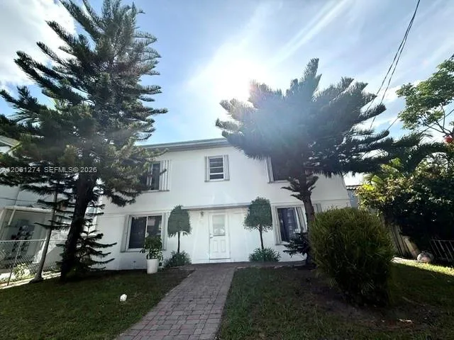 Foto de propiedad en 7610 Dickens Avenue, Miami Beach, FL 33141 Miami Beach con MLS# 