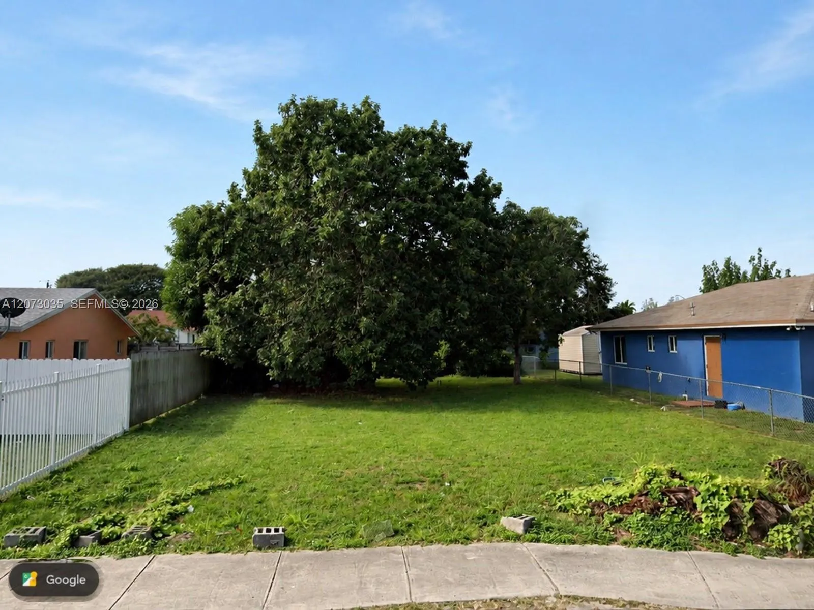 Foto de propiedad en 7610 NW 15th Avenue, Miami, FL 33147 Miami con MLS# 