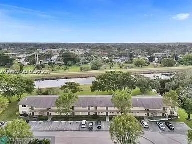 Foto de propiedad en 7610 NW 1st Street 208, Margate, FL 33063 Margate con MLS# 