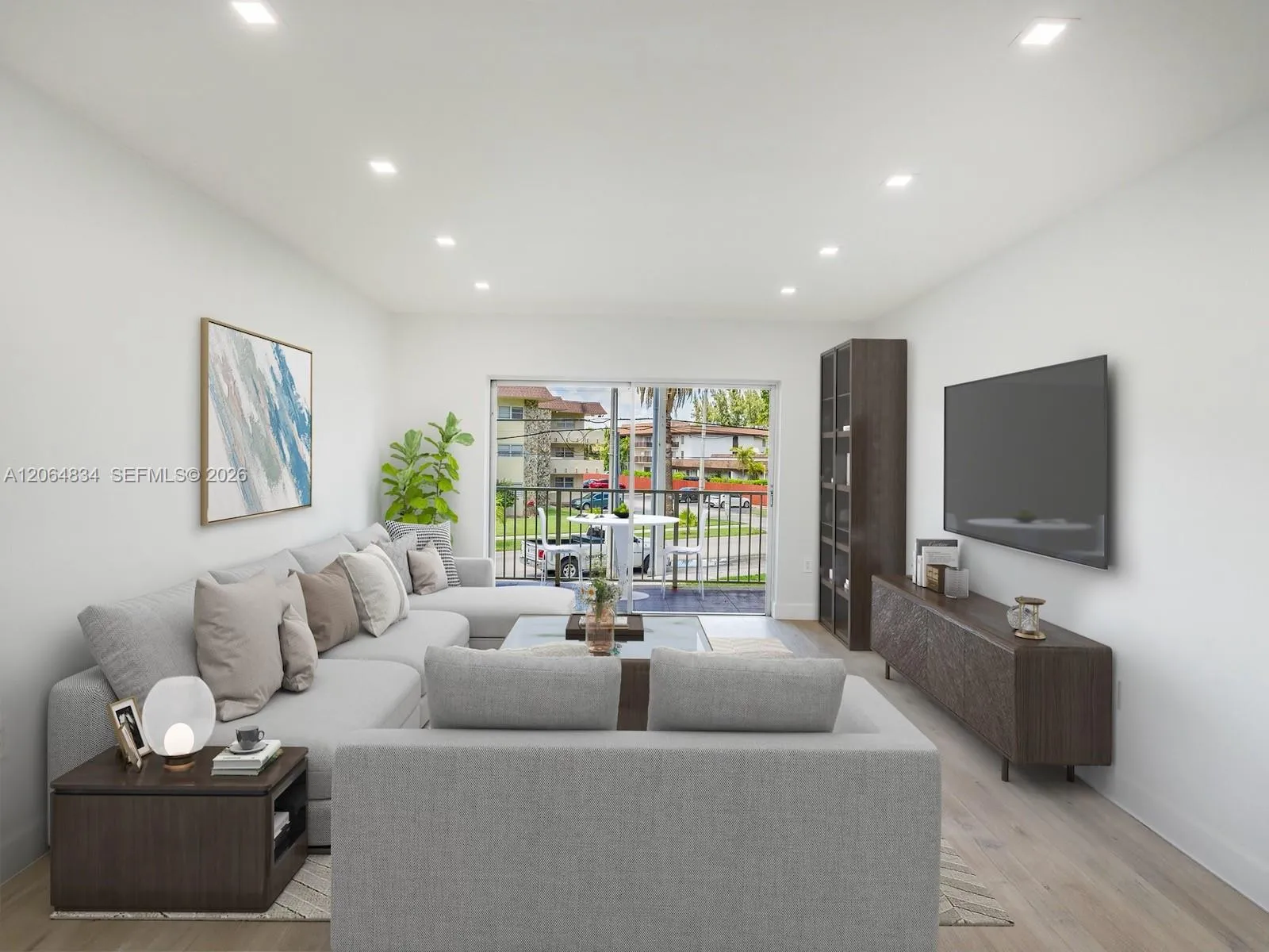 En Venta 7610 SW 82nd Street J208, Miami, FL 33143, Miami, FL 33143
