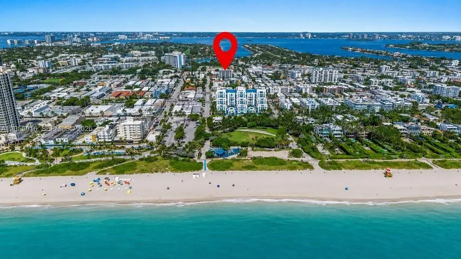 Foto de propiedad en 7620 Carlyle Avenue 206, Miami Beach, FL 33141 Miami Beach con MLS# 