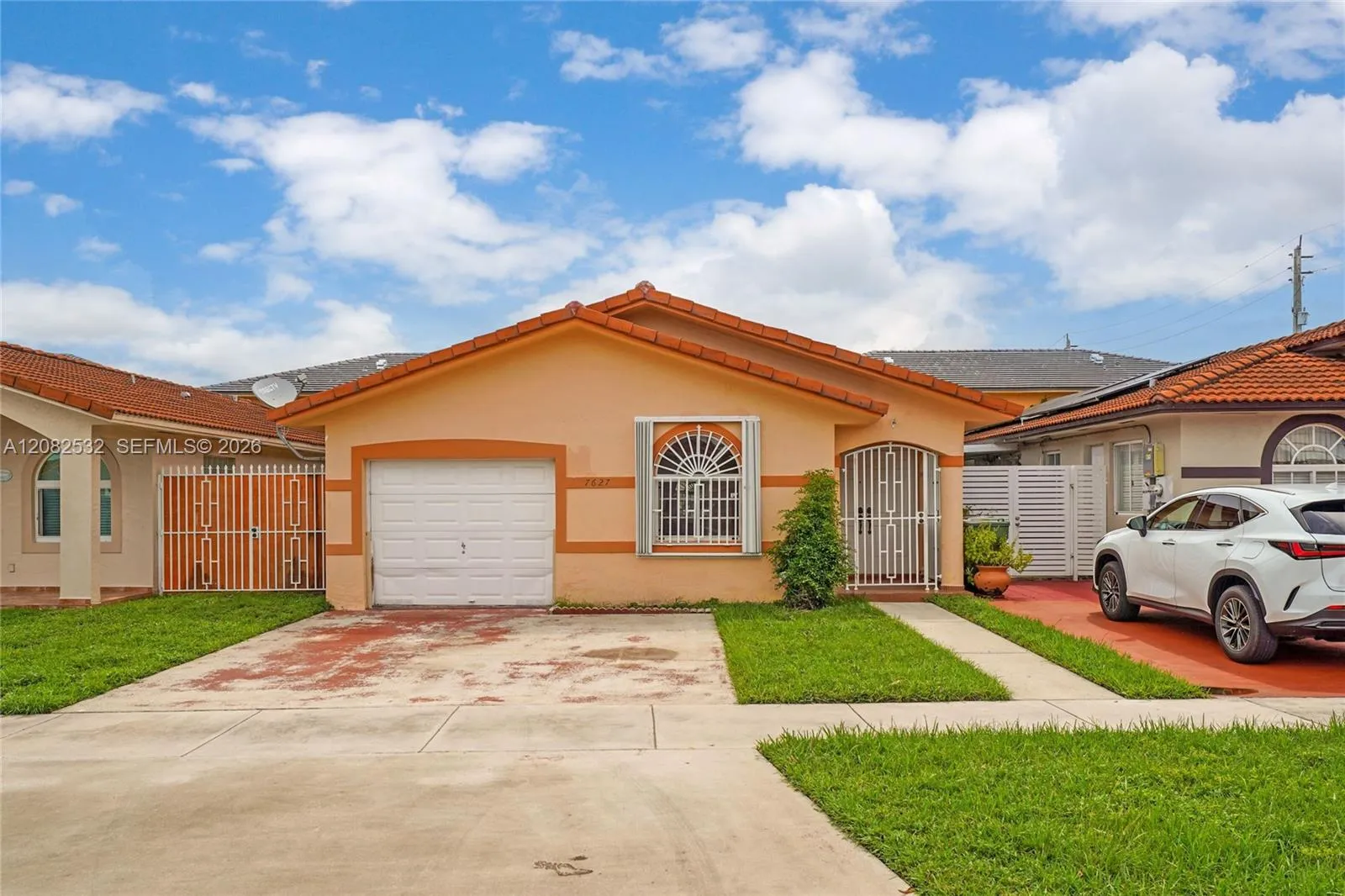 En Venta 7627 W 34th Court, Hialeah, FL 33018, Hialeah, FL 33018