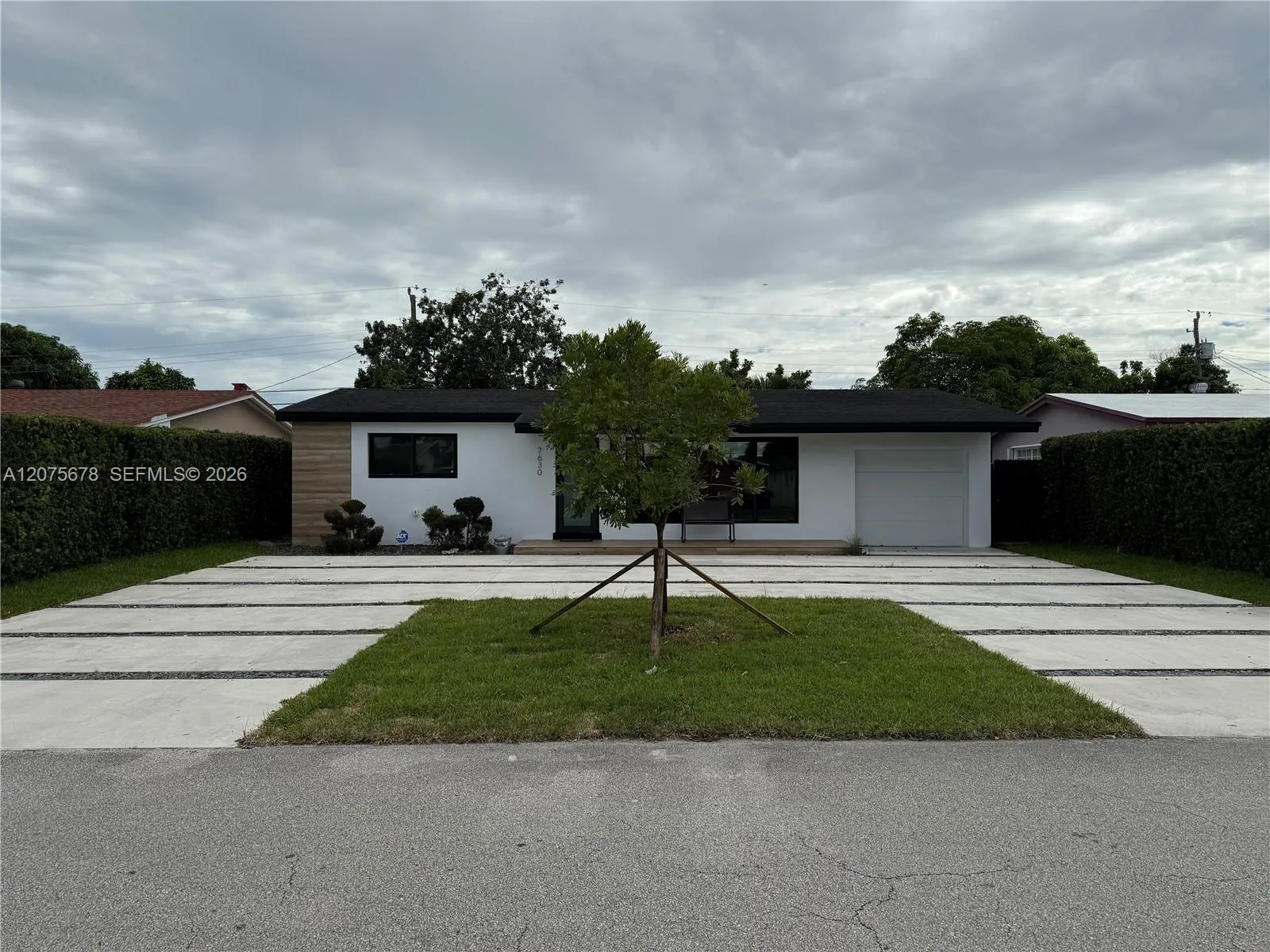 Foto de propiedad en 7630 Venetian Street, Miramar, FL 33023 Miramar con MLS# 