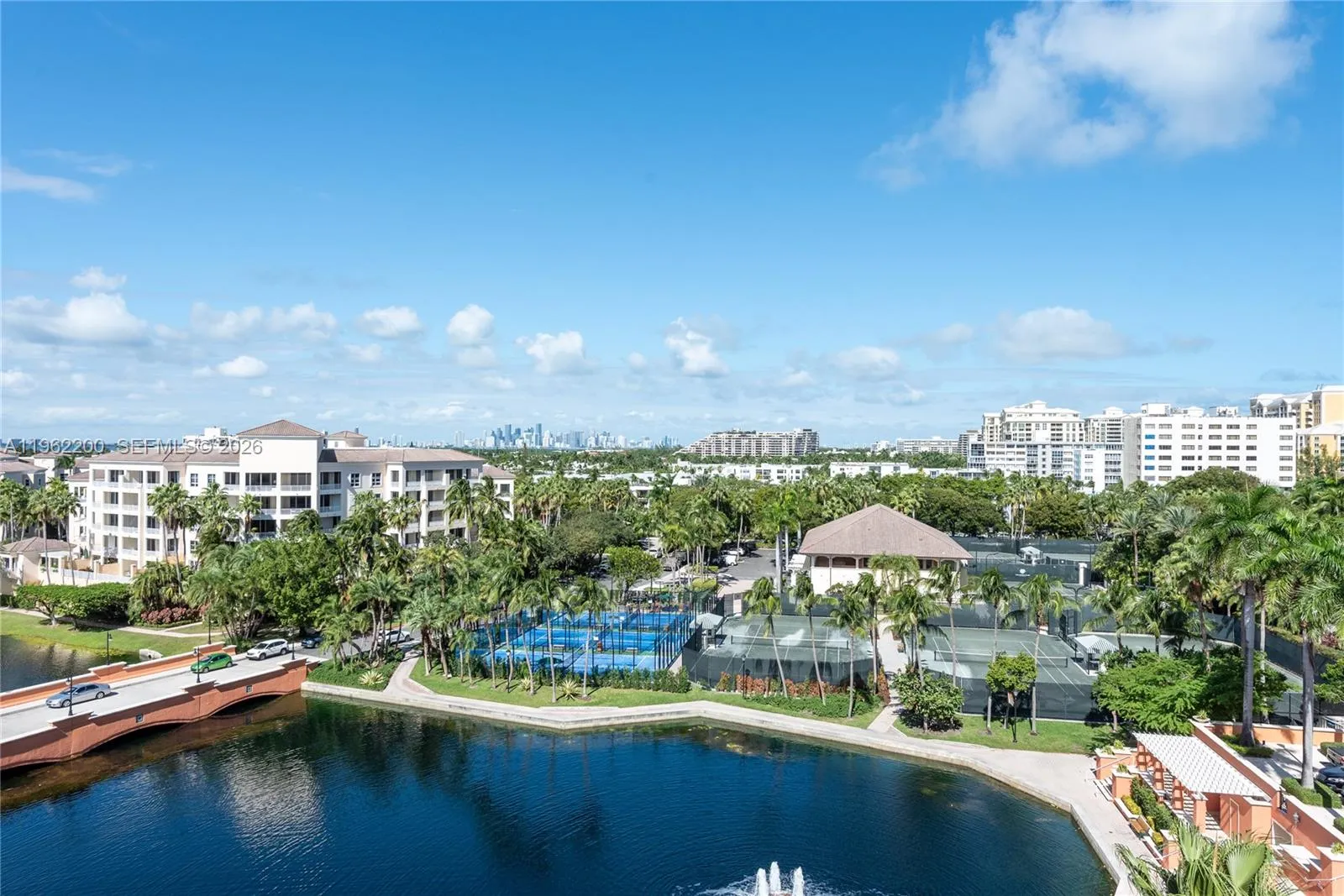 Vendido 765 Crandon Boulevard PH-4, Key Biscayne, FL 33149, Key Biscayne, FL 33149