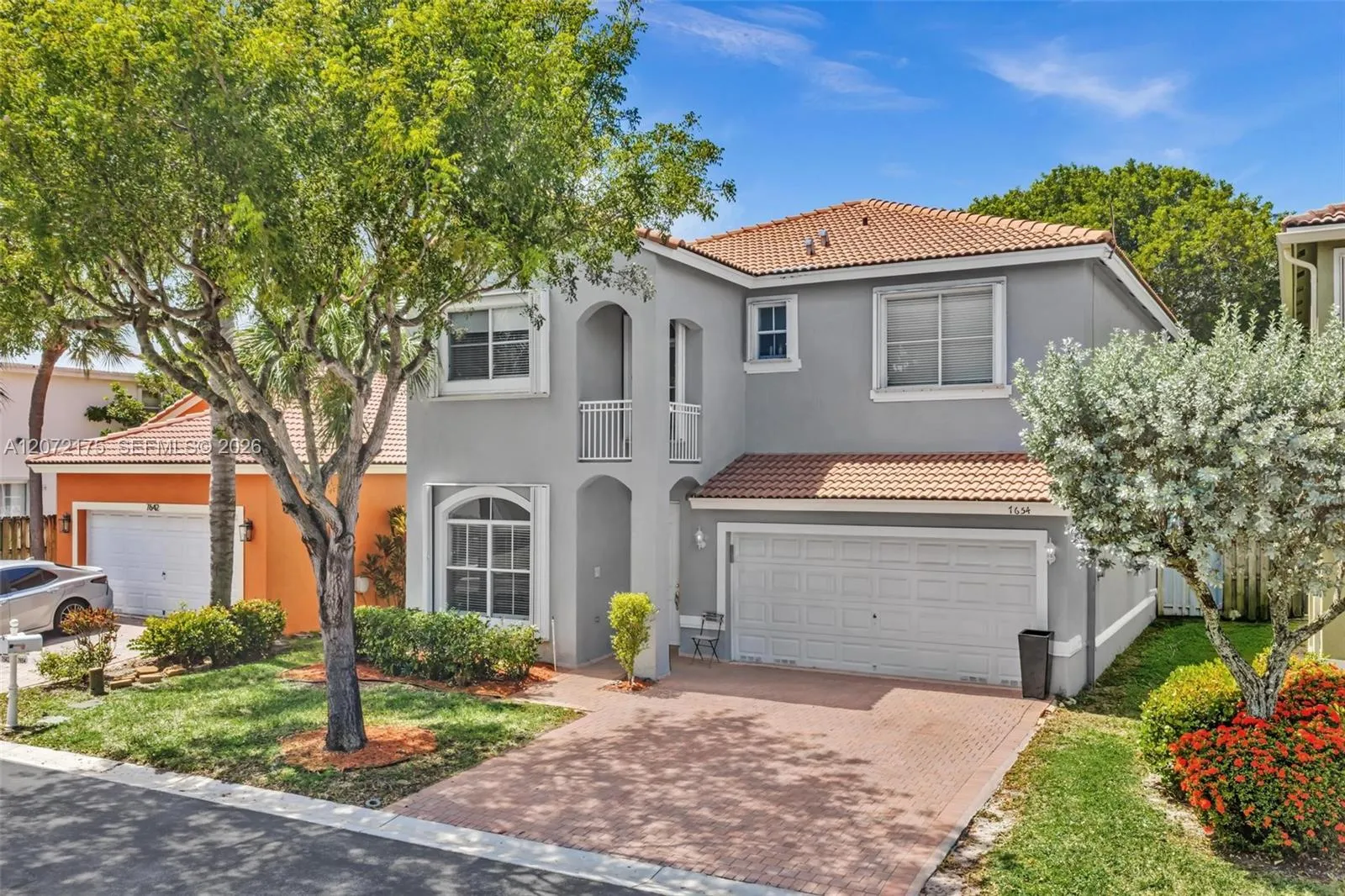 Foto de propiedad en 7654 NW 21st Drive, Pembroke Pines, FL 33024 Pembroke Pines con MLS# 