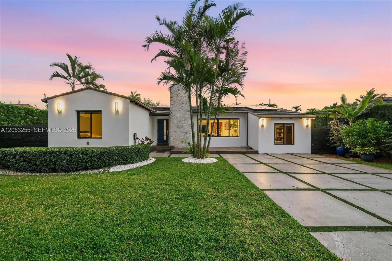 Foto de propiedad en 766 NE 96th Street, Miami Shores, FL 33138 Miami Shores con MLS# 