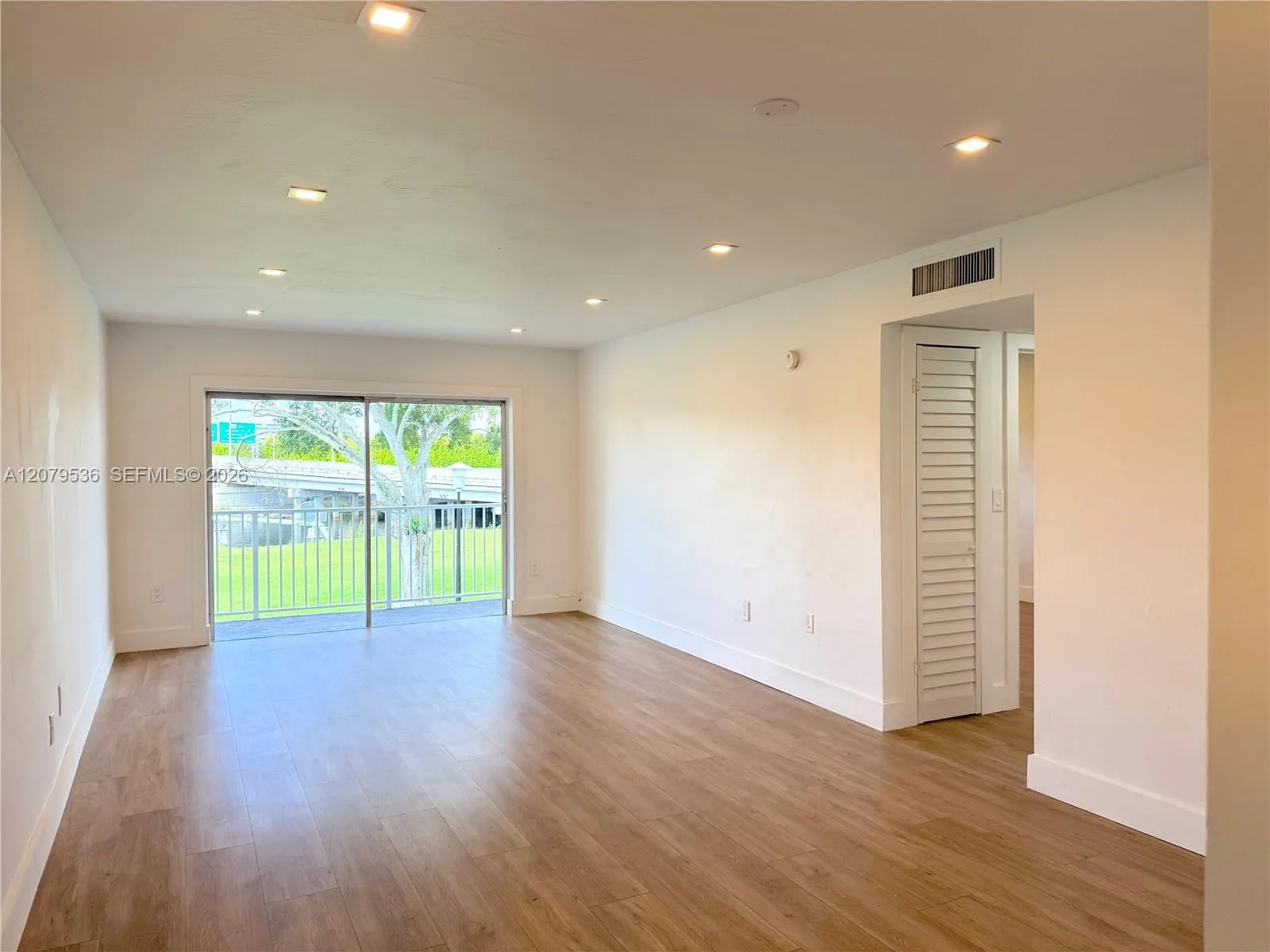 En Renta 7660 SW 82nd Street H208, Miami, FL 33143, Miami, FL 33143