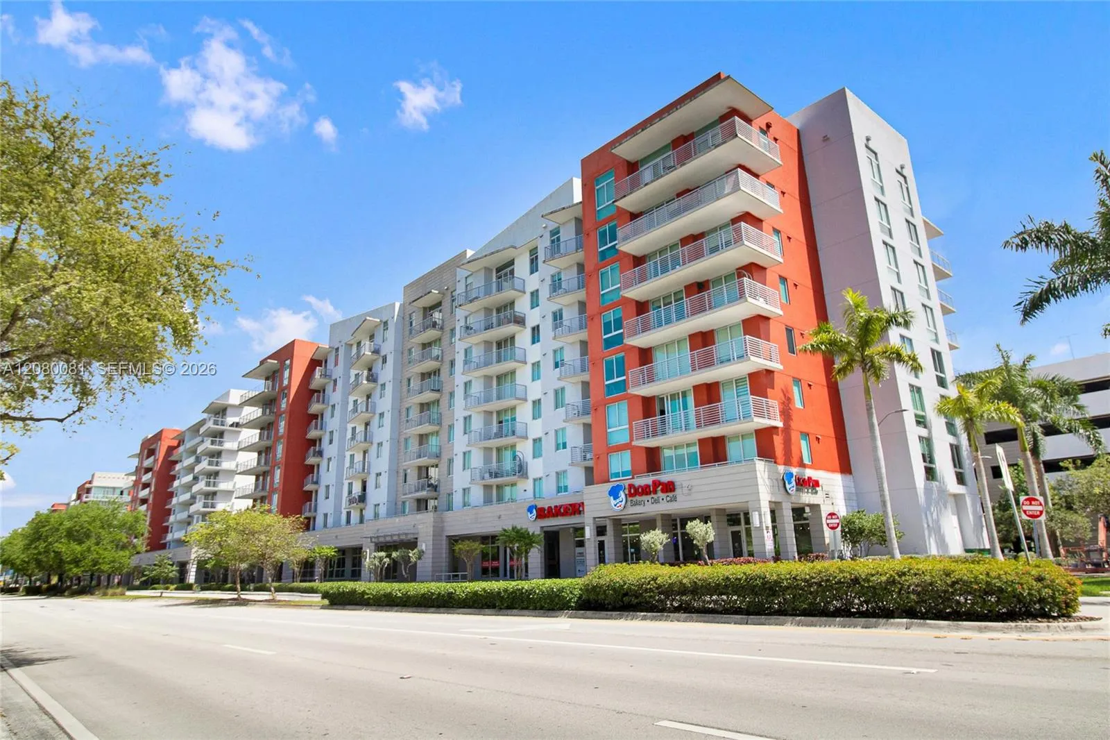 Foto de propiedad en 7661 NW 107th Avenue 501, Doral, FL 33178 Doral con MLS# 