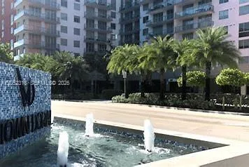 Foto de propiedad en 7661 NW 107th Avenue 609, Doral, FL 33178 Doral con MLS# 