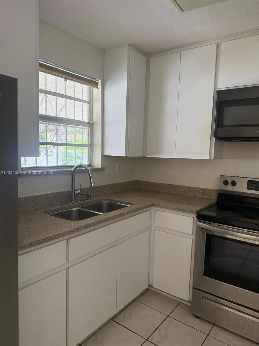 Foto de propiedad en 767 SW 5th Terrace, Florida City, FL 33034 Florida City con MLS# 