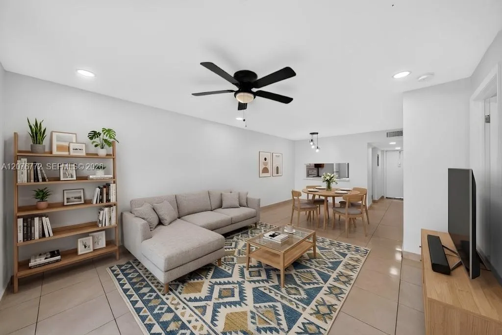 En Renta 7670 SW 152nd Avenue 1-207, Miami, FL 33193, Miami, FL 33193