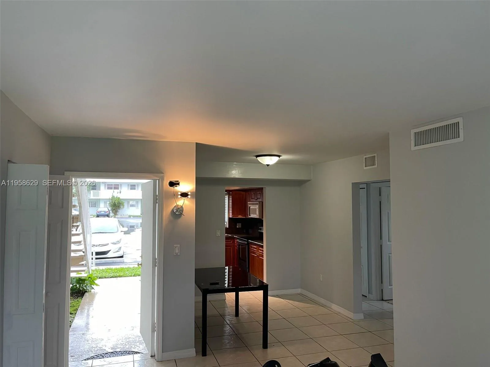 Foto de propiedad en 7670 SW 82nd Street H113, Miami, FL 33143 Miami con MLS# 