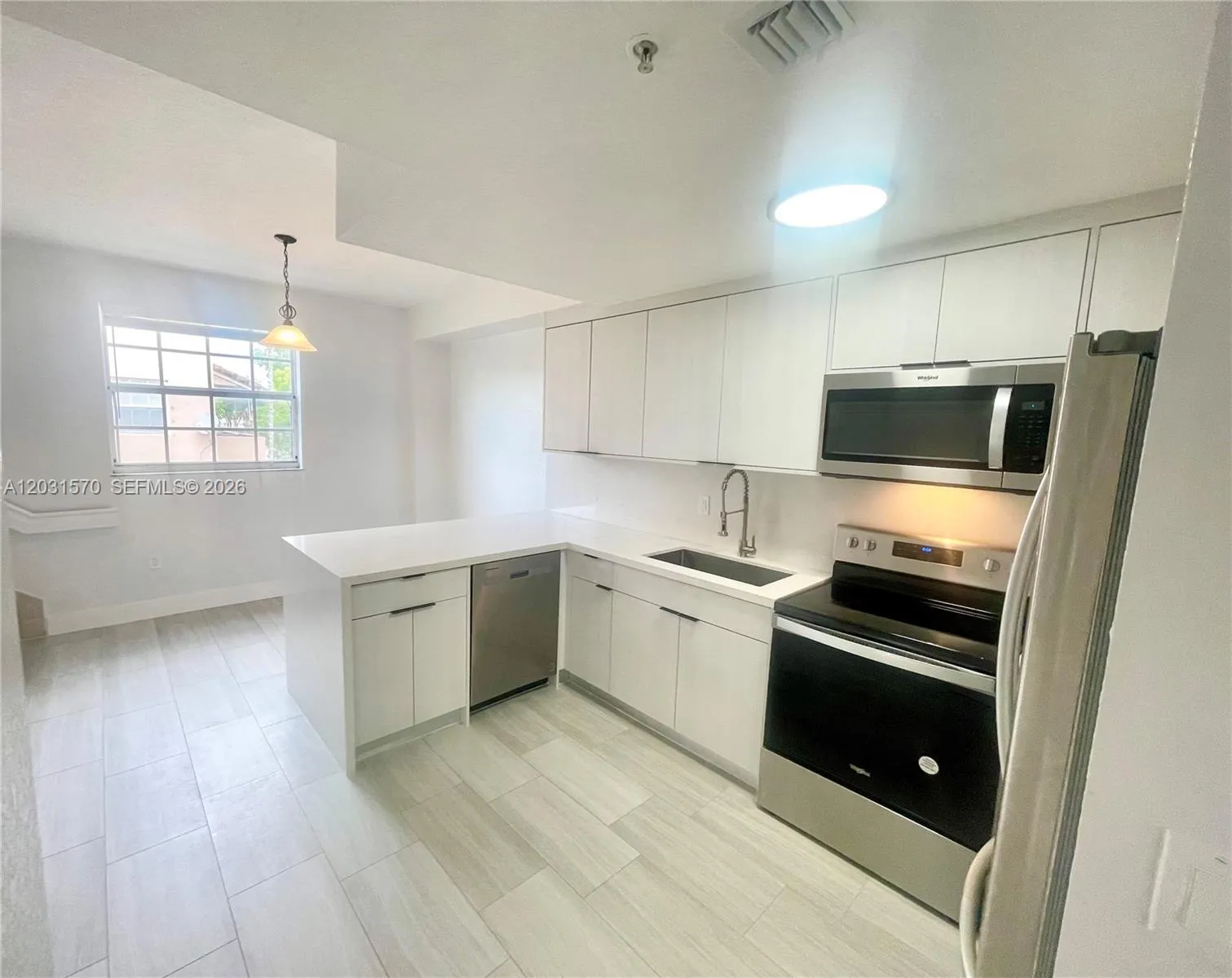 Vendido 77 E 4th Street A212, Hialeah, FL 33010, Hialeah, FL 33010