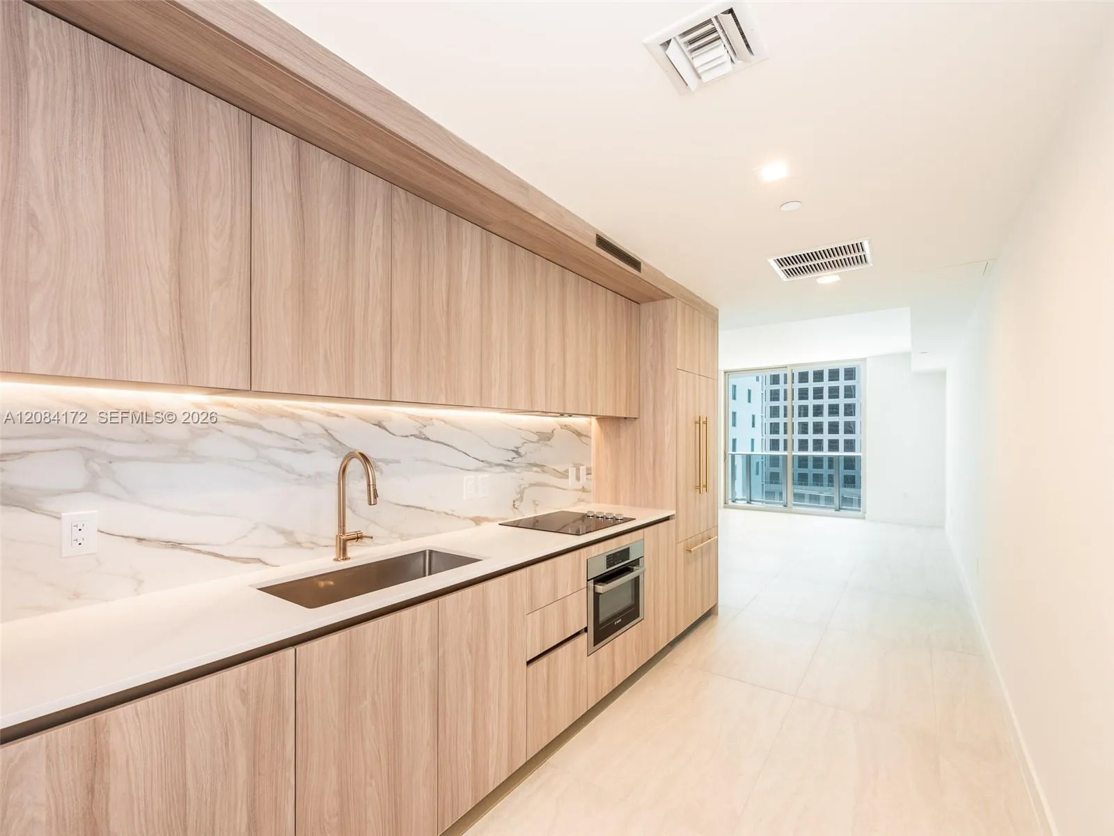 Foto de propiedad en 77 SE 5th Street 1714, Miami, FL 33131 Miami con MLS# 