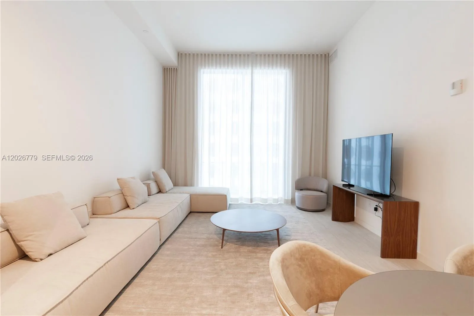 Foto de propiedad en 77 SE 5th Street 407, Miami, FL 33131 Miami con MLS# 