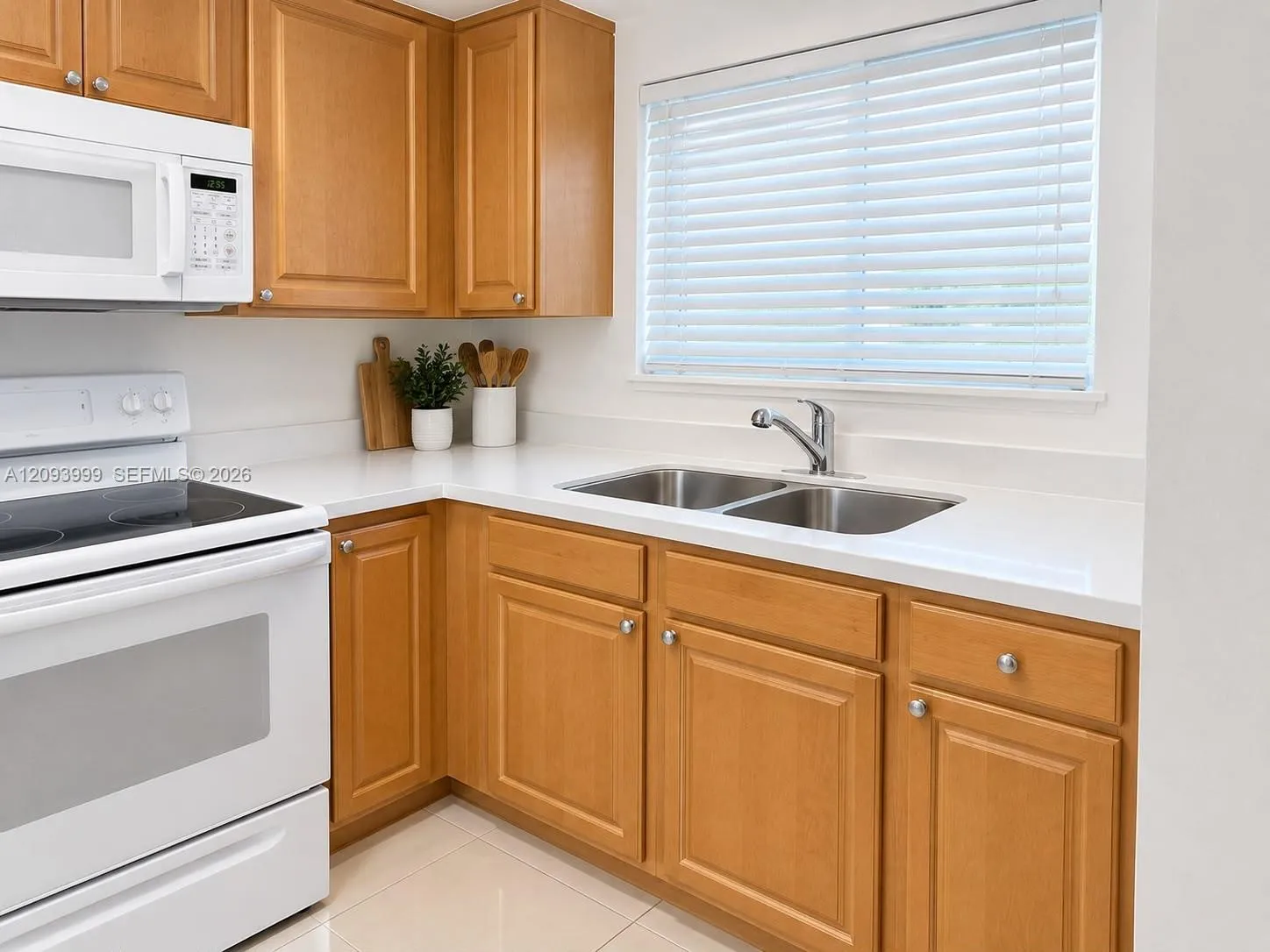 En Venta 770 NE 128th Street 102, North Miami, FL 33161, North Miami, FL 33161