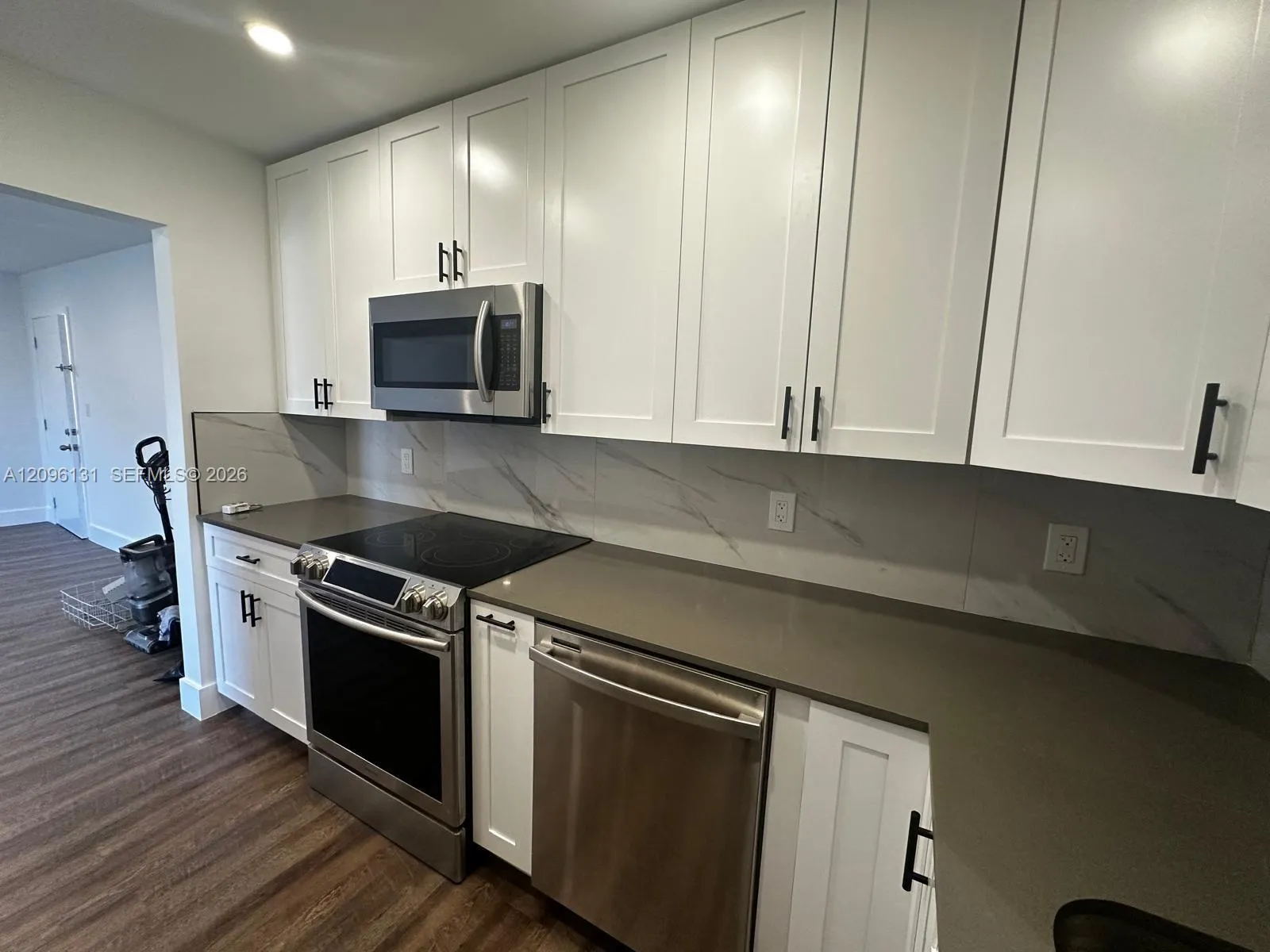 En Renta 770 NE 128th Street 303, North Miami, FL 33161, North Miami, FL 33161
