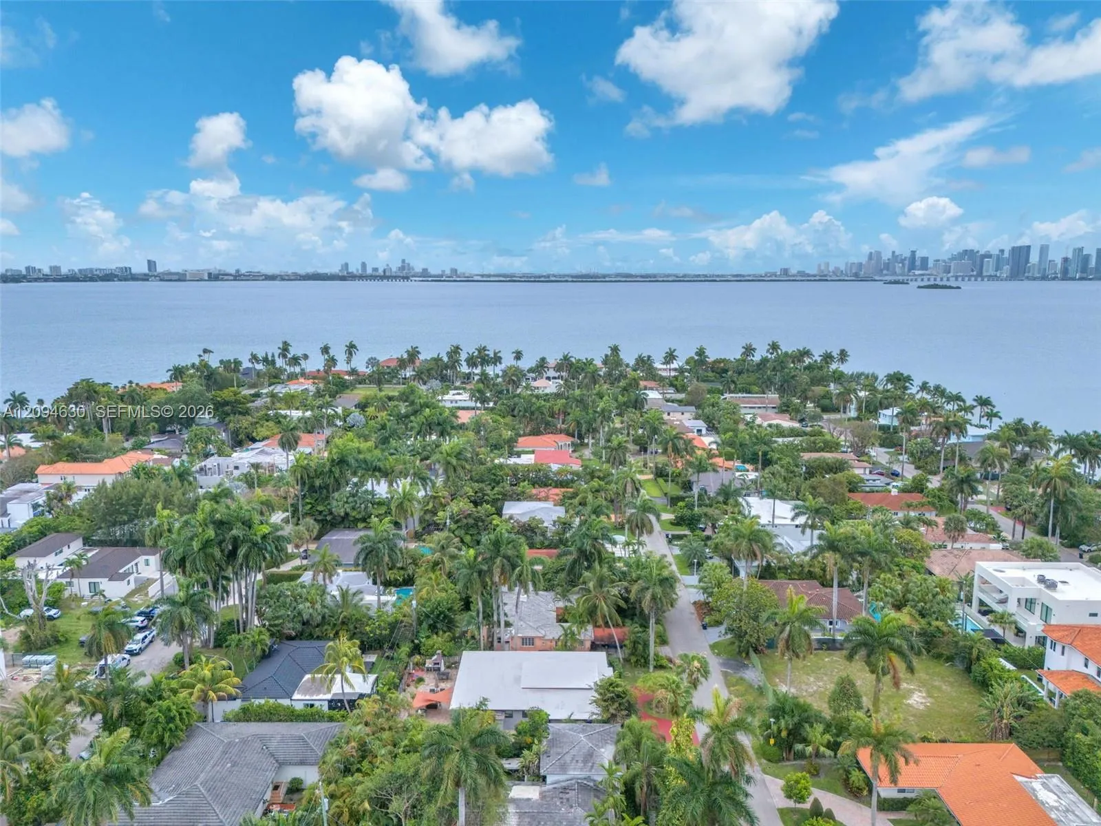 En Venta 7701 Center Bay Drive, North Bay Village, FL 33141, North Bay Village, FL 33141