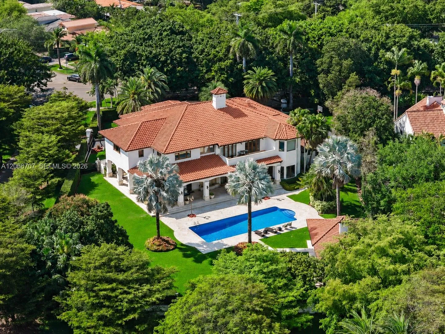 Foto de propiedad en 7701 Old Cutler Road, Coral Gables, FL 33143 Coral Gables con MLS# 