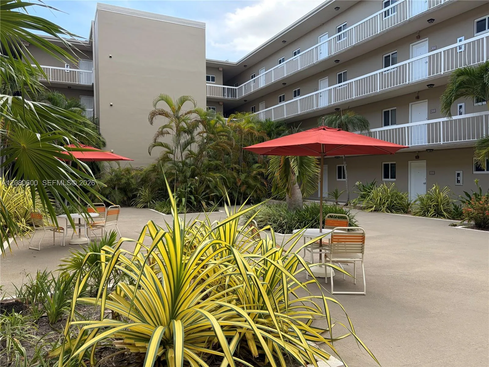 En Venta 7703 Camino Real A106, Miami, FL 33143, Miami, FL 33143