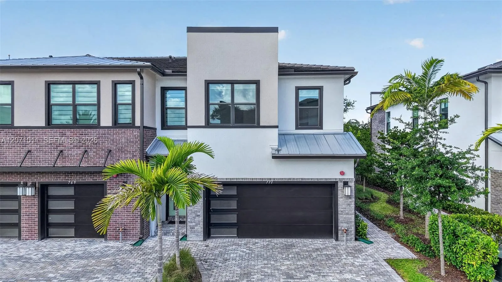 Foto de propiedad en 771 NW 84th Terrace, Plantation, FL 33324 Plantation con MLS# 