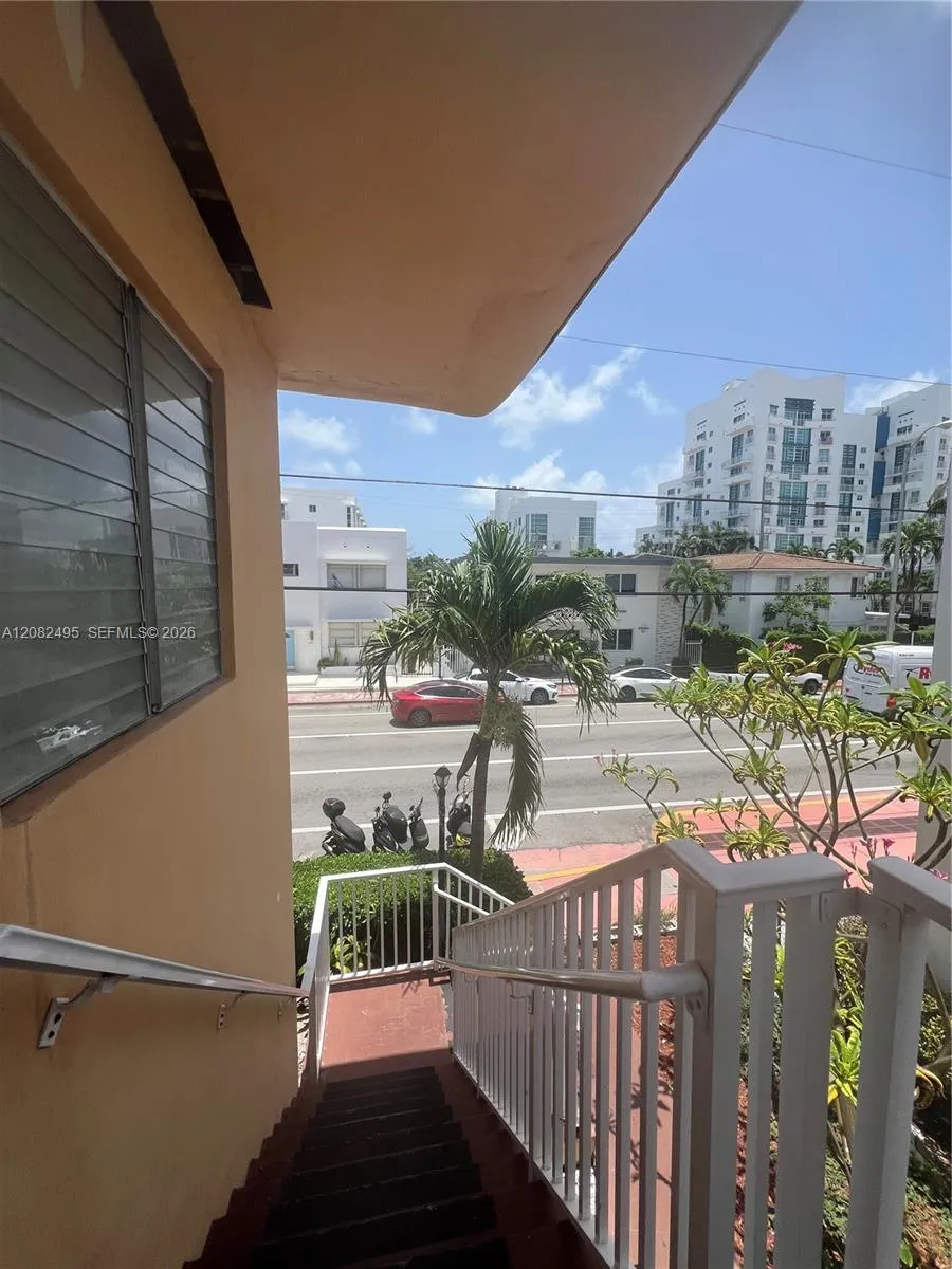 En Venta 7720 Harding Avenue 8, Miami Beach, FL 33141, Miami Beach, FL 33141