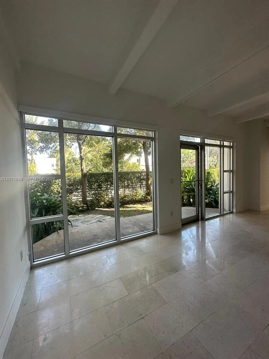 Foto de propiedad en 7728 Collins Avenue 1, Miami Beach, FL 33141 Miami Beach con MLS# 