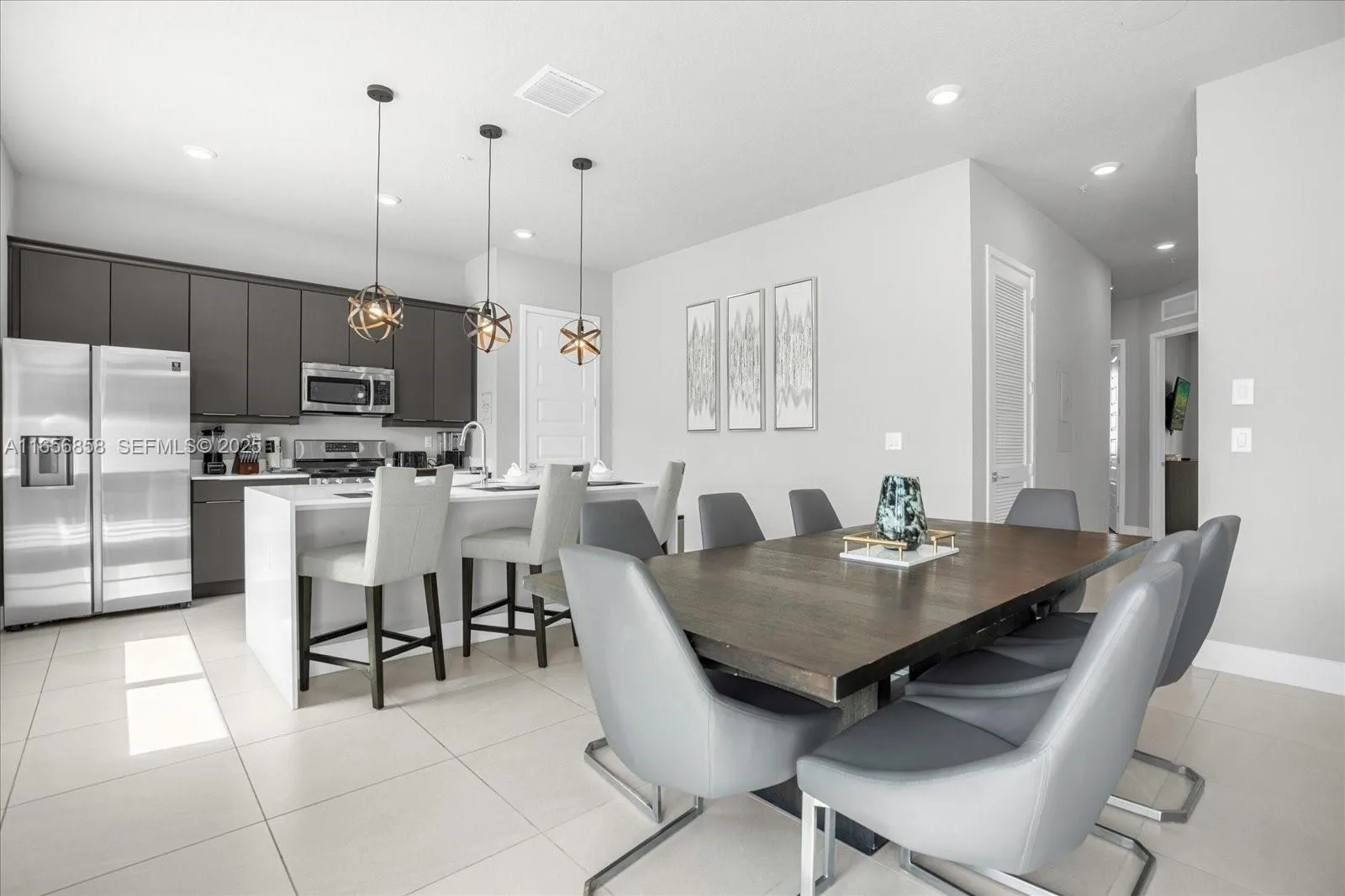 Foto de propiedad en 7740 Sandy Ridge Drive 112, Kissimmee, FL 34747 Kissimmee con MLS# 