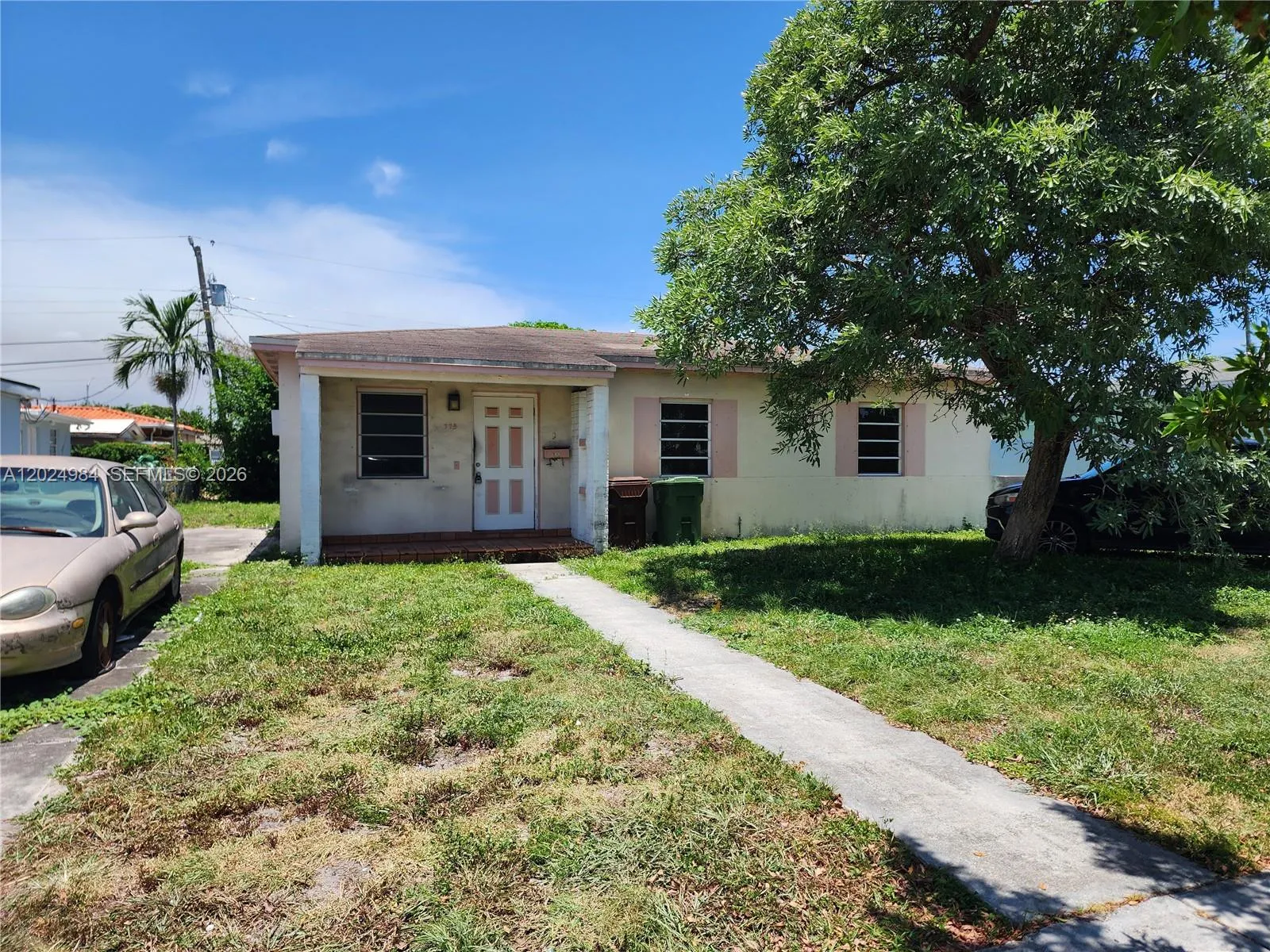 Vendido 775 E 6th Place, Hialeah, FL 33010, Hialeah, FL 33010
