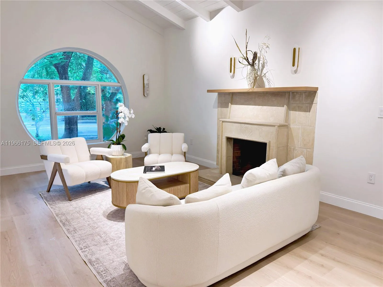 Foto de propiedad en 775 NE 76th Street, Miami, FL 33138 Miami con MLS# 