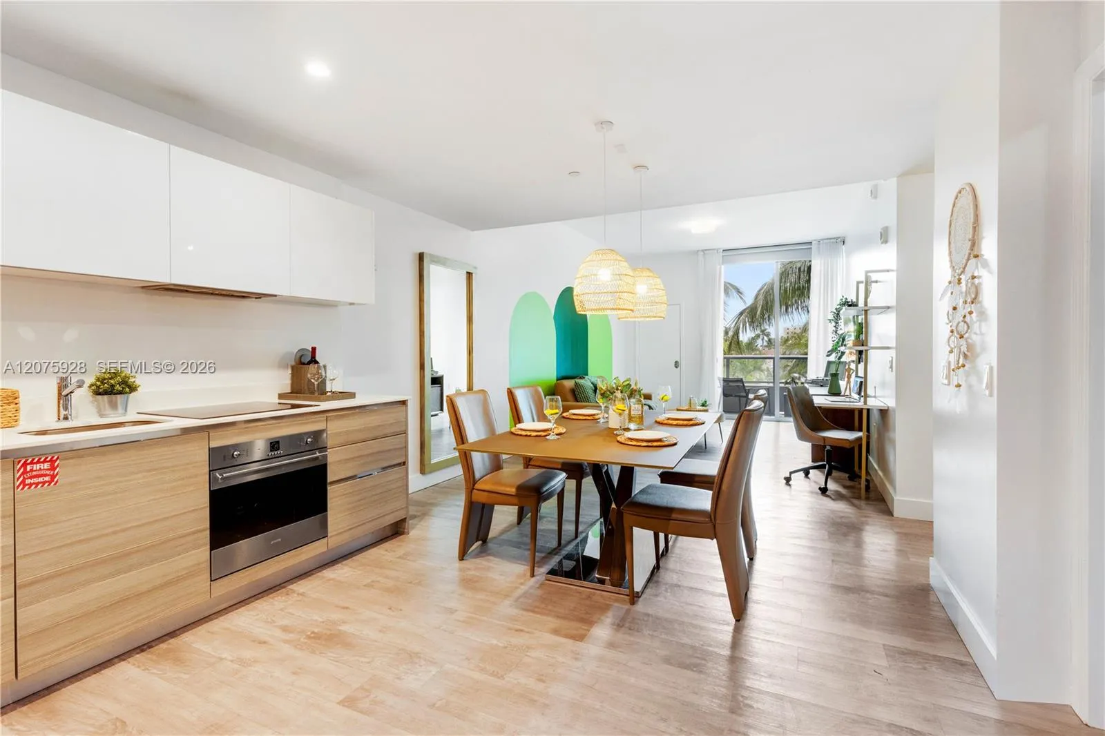 Foto de propiedad en 777 N Ocean Drive N214, Hollywood, FL 33019 Hollywood con MLS# 