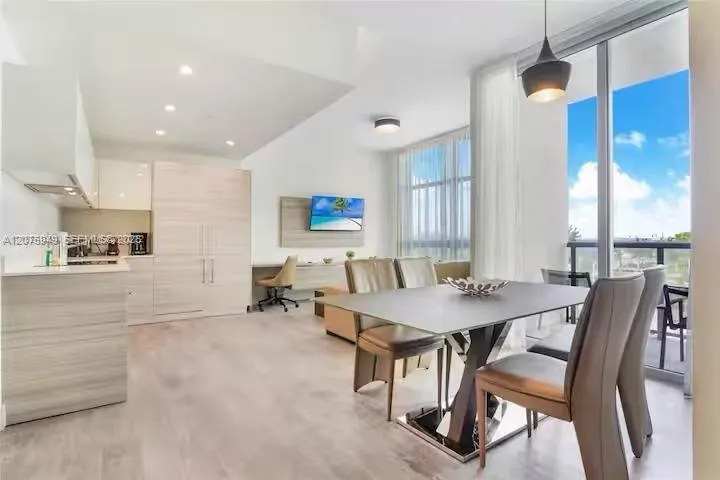 En Venta 777 N Ocean Drive N236, Hollywood, FL 33019, Hollywood, FL 33019