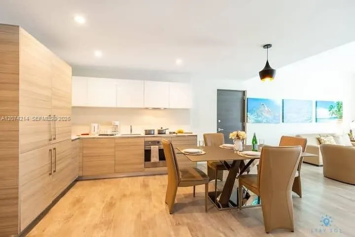 Foto de propiedad en 777 N Ocean Drive N423, Hollywood, FL 33019 Hollywood con MLS#