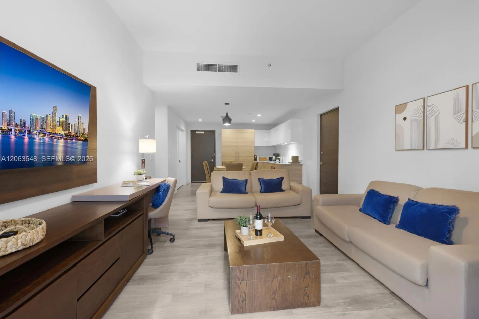 Foto de propiedad en 777 N Ocean Drive S310, Hollywood, FL 33019 Hollywood con MLS#