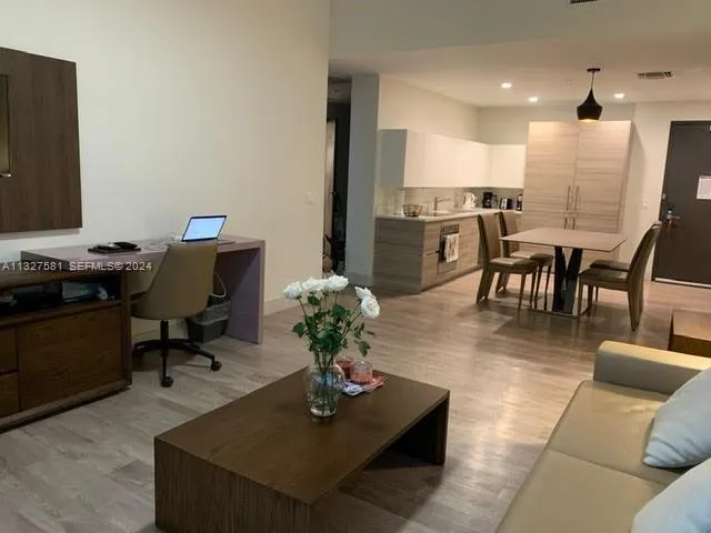 Foto de propiedad en 777 N Ocean Drive S333, Hollywood, FL 33019 Hollywood con MLS# 