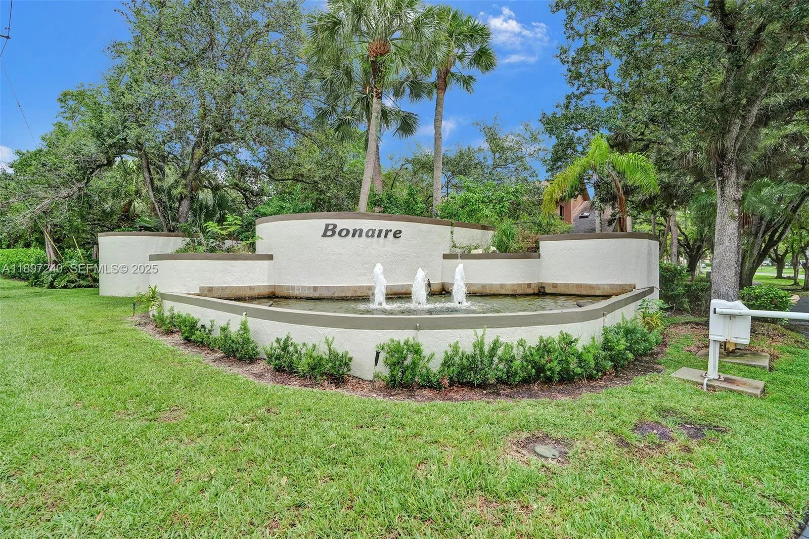 Foto de propiedad en 7780 NW 79th Avenue F6, Tamarac, FL 33321 Tamarac con MLS# 