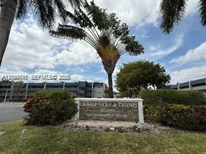 Foto de propiedad en 7797 Golf Cir Drive 102, Margate, FL 33063 Margate con MLS# 