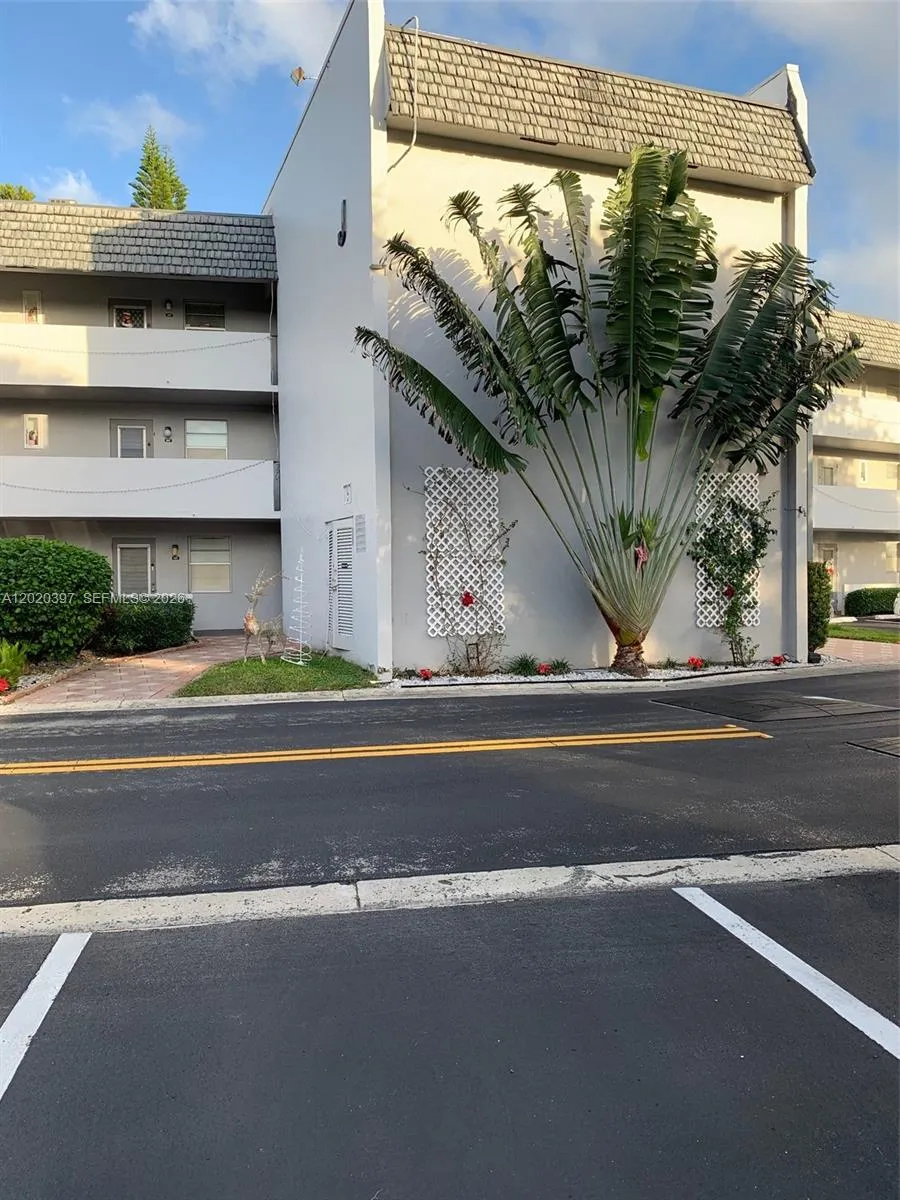 En Renta 7797 Golf Cir Drive 310, Margate, FL 33063, Margate, FL 33063