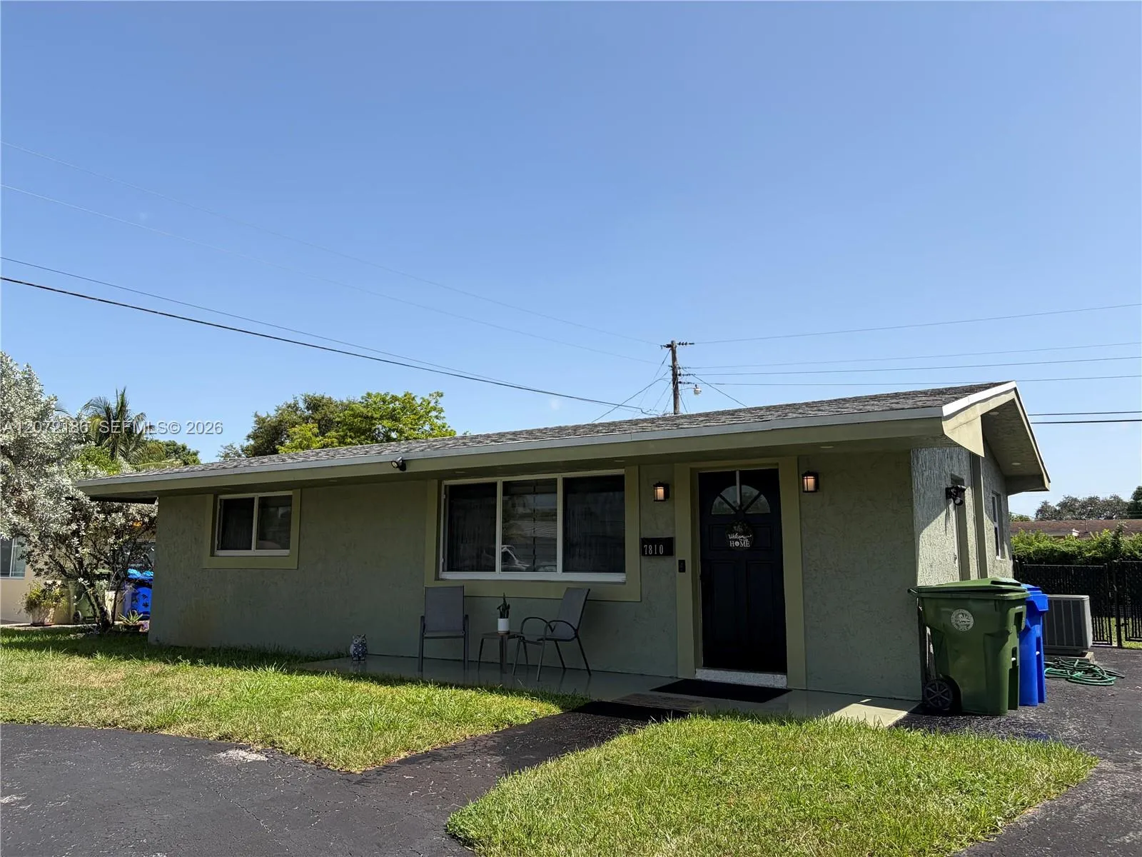 Foto de propiedad en 7810 NW 11th Court, Pembroke Pines, FL 33024 Pembroke Pines con MLS# 