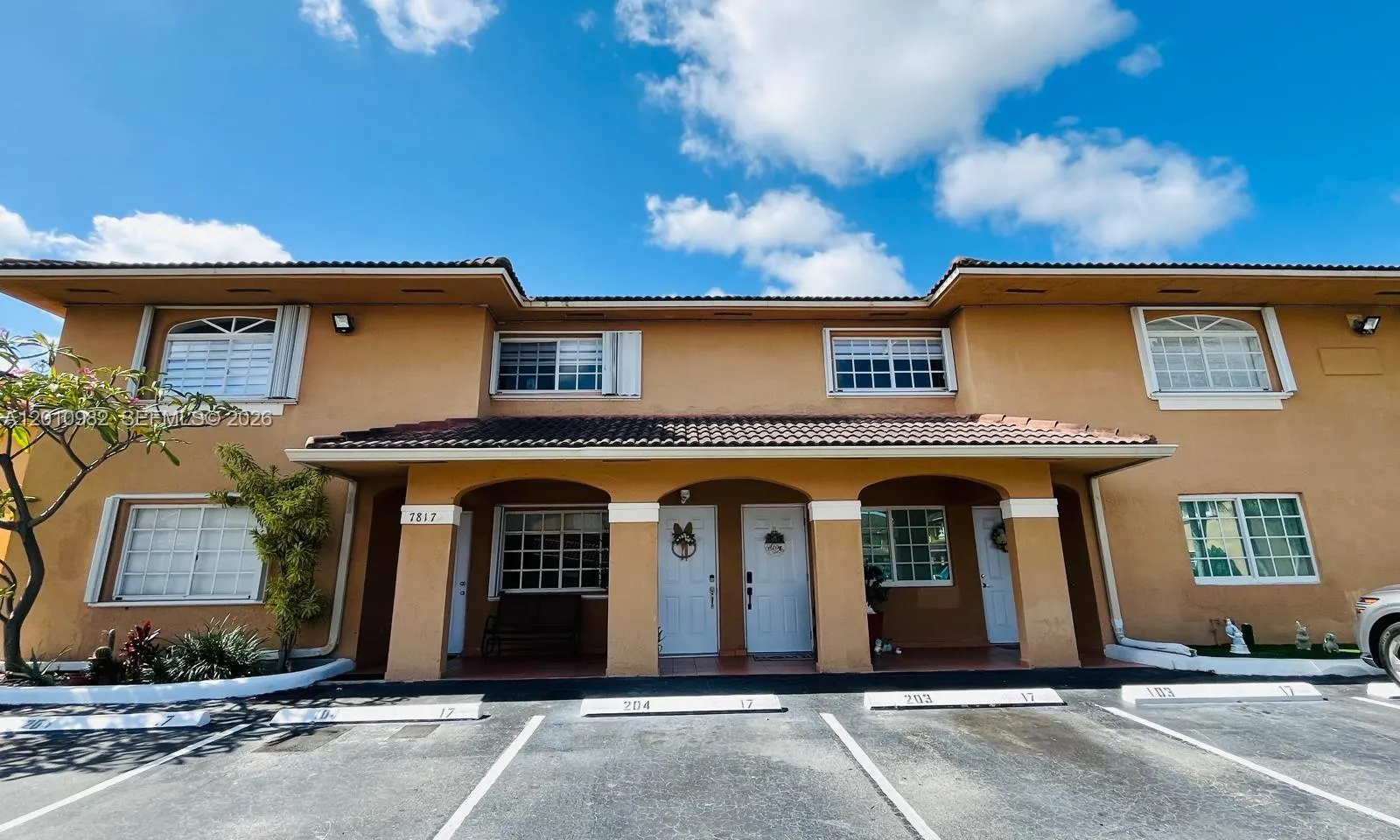 Foto de propiedad en 7817 W 36th Avenue 204, Hialeah, FL 33018 Hialeah con MLS# 
