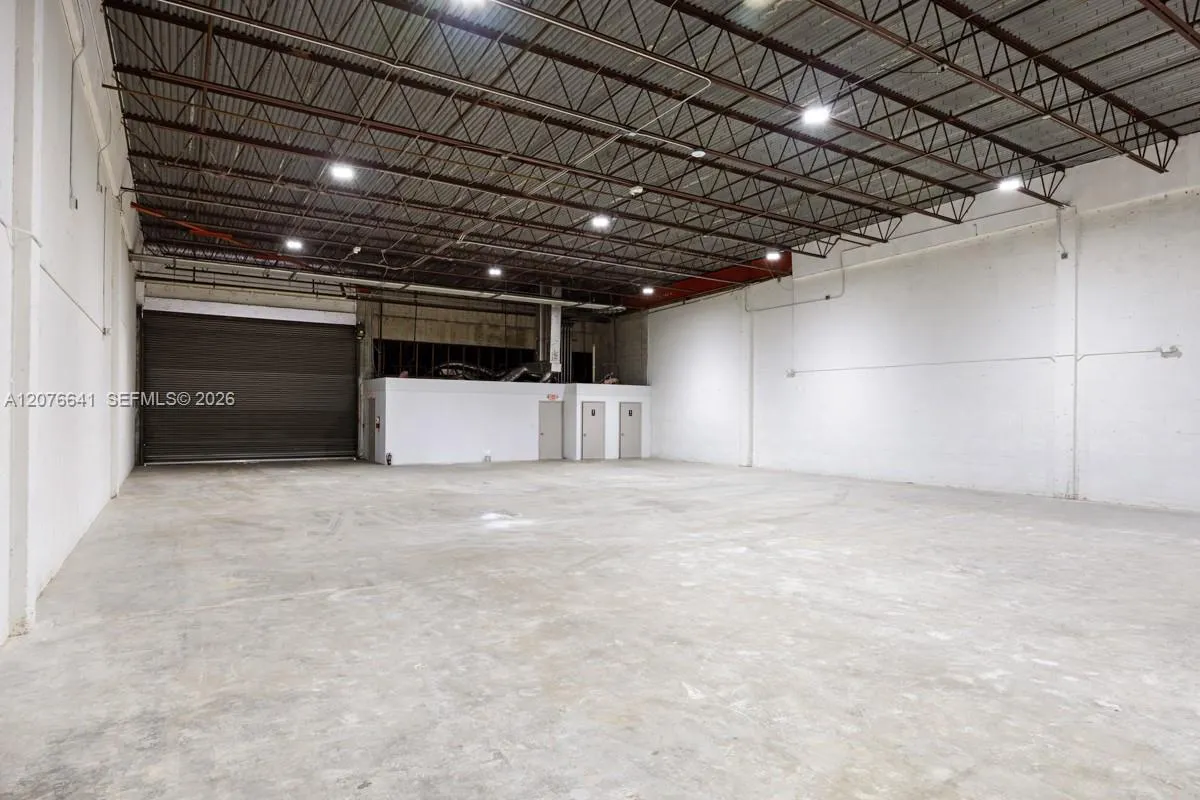 Foto de propiedad en 7819 NW 15th Street 14-7819, Doral, FL 33126 Doral con MLS# 