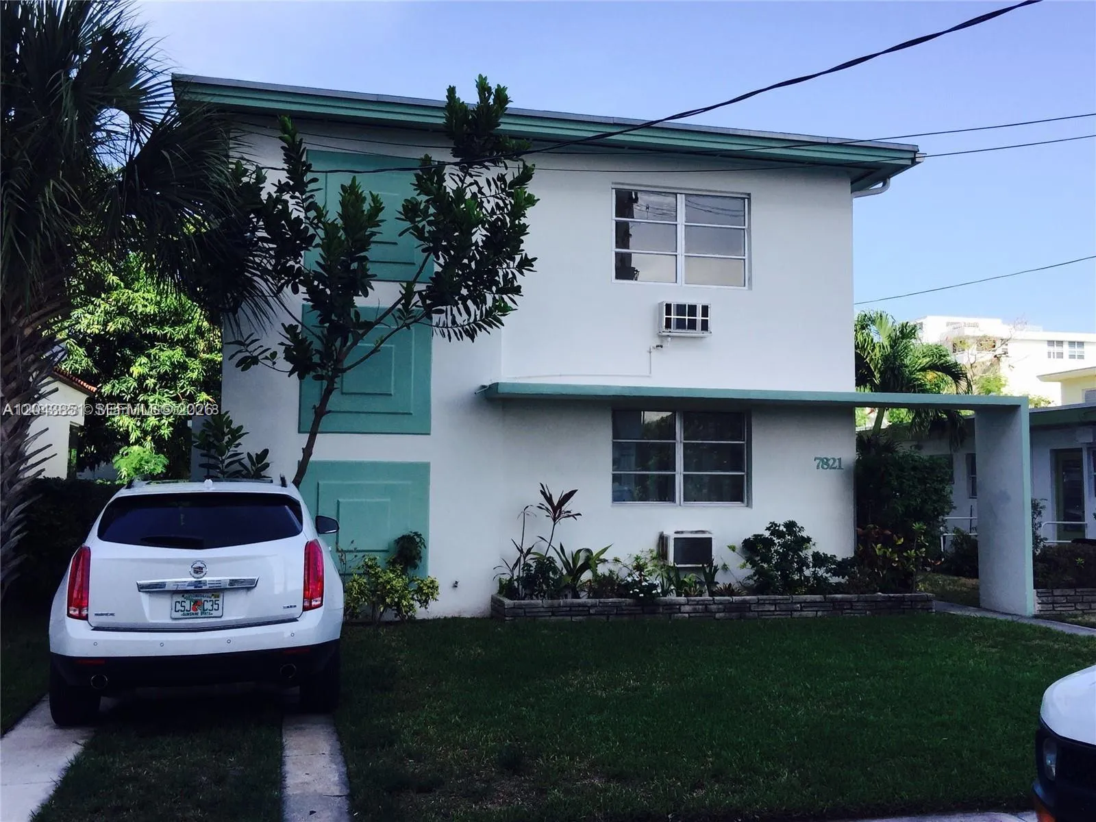 Foto de propiedad en 7821 Byron Avenue, Miami Beach, FL 33141 Miami Beach con MLS# 