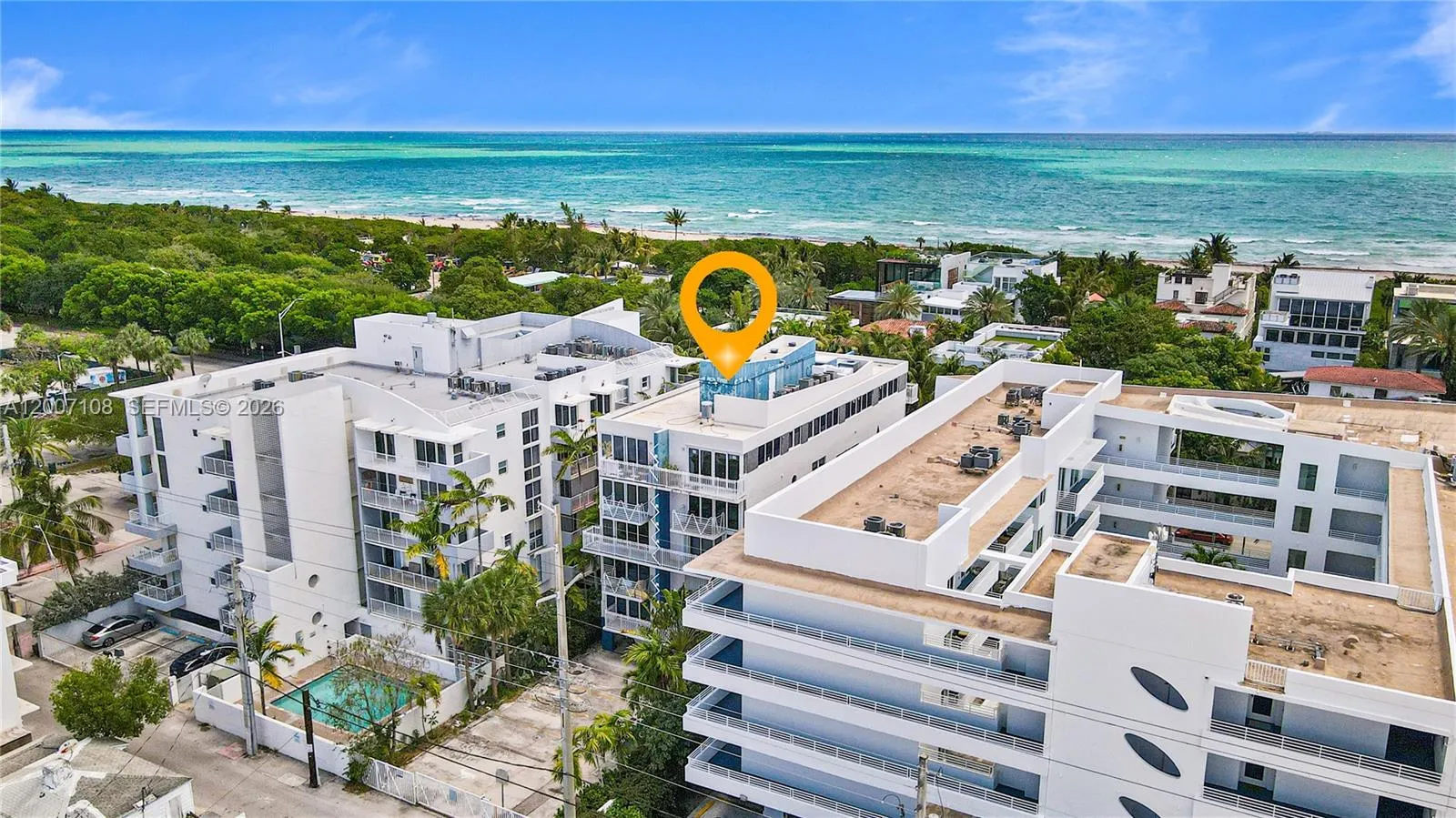 Foto de propiedad en 7824 Collins Avenue 401, Miami Beach, FL 33141 Miami Beach con MLS# 